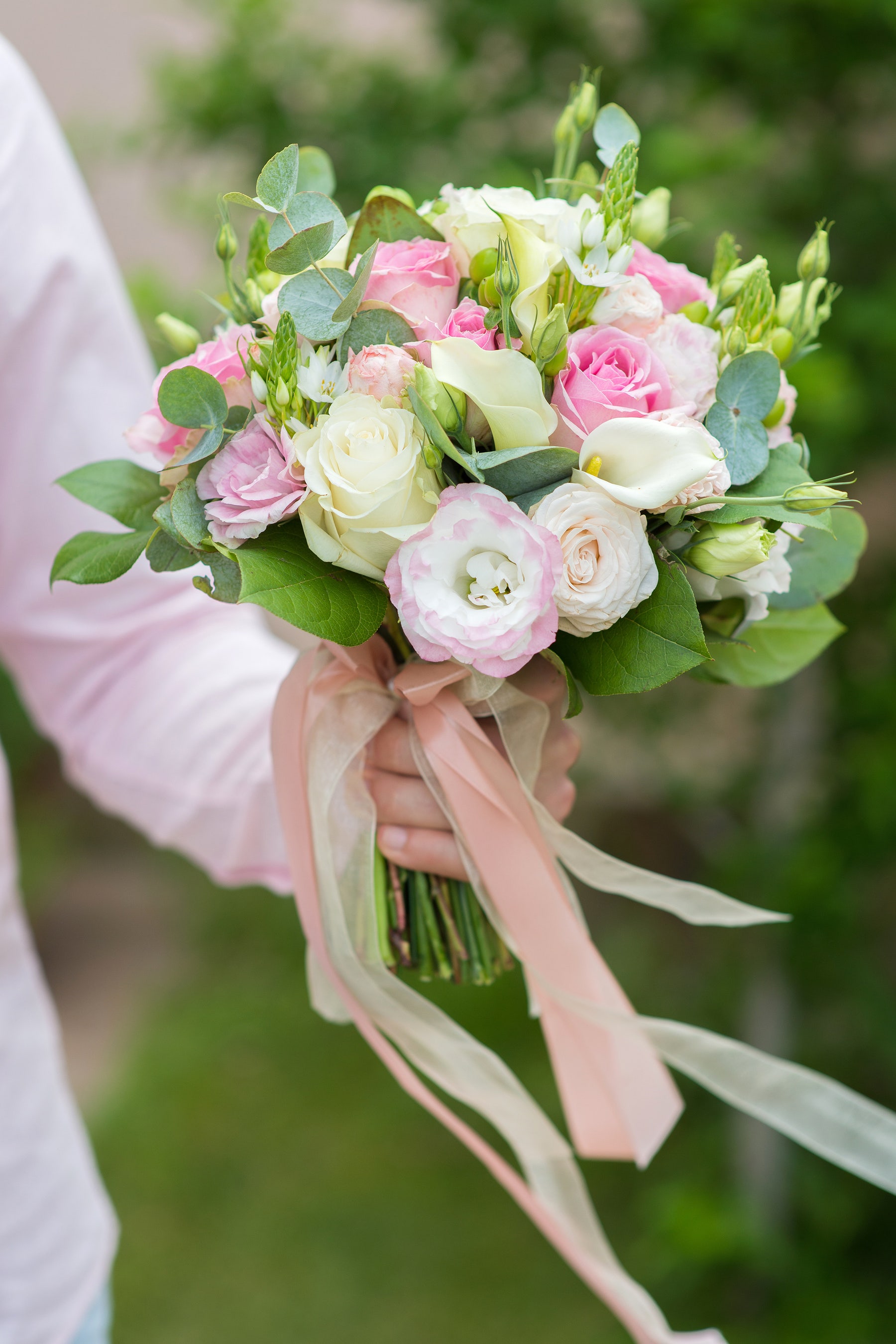 ブーケプルズとは？結婚式での意味や流れ・成功させるコツを紹介